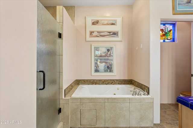 39507 N 10TH Street, Phoenix, AZ 85086