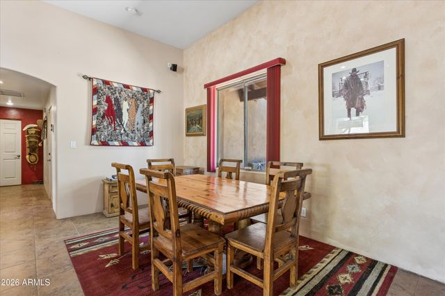 39507 N 10TH Street, Phoenix, AZ 85086