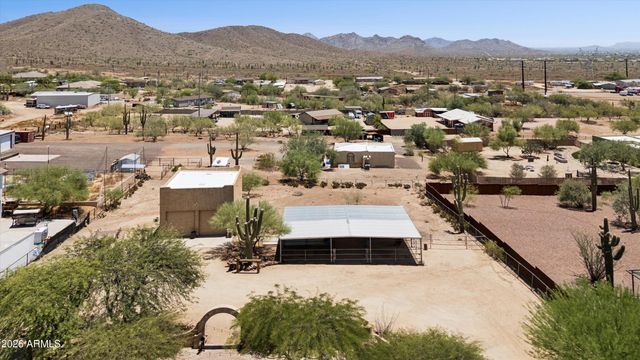 39507 N 10TH Street, Phoenix, AZ 85086