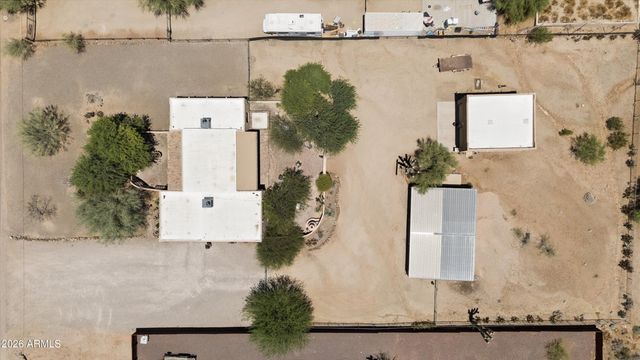 39507 N 10TH Street, Phoenix, AZ 85086