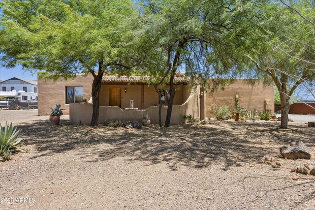 39507 N 10TH Street, Phoenix, AZ 85086