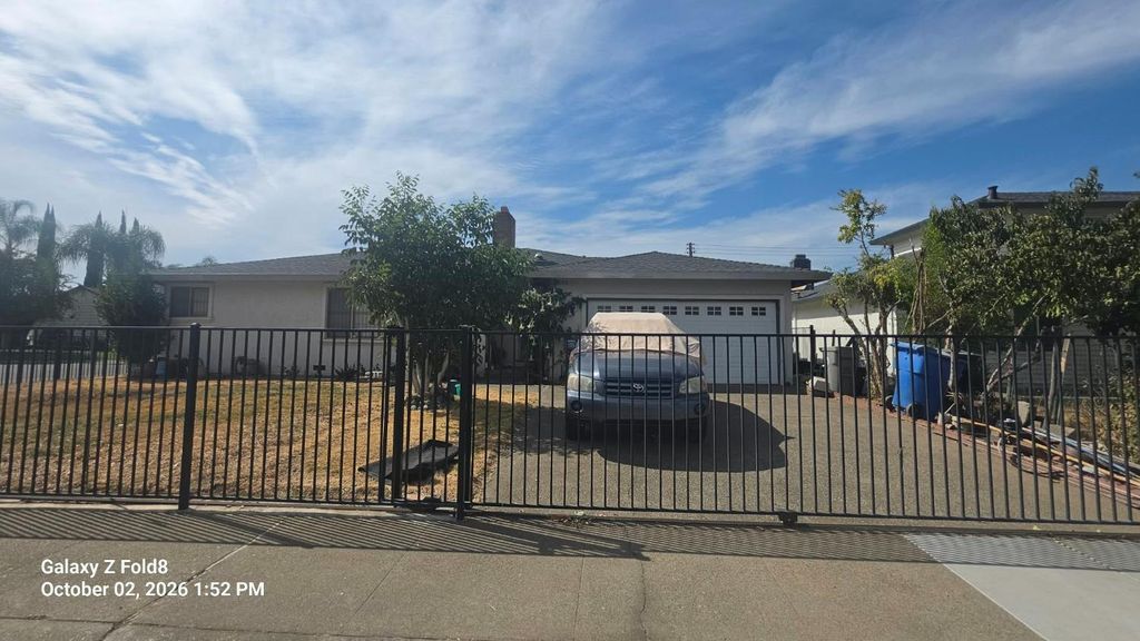 6783 9th Ave, Sacramento, CA 95820