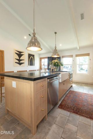 4363 Milpas Street, Camarillo, CA 93012