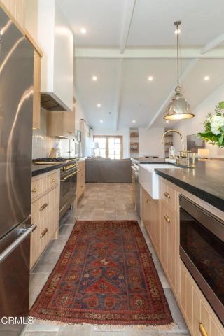 4363 Milpas Street, Camarillo, CA 93012