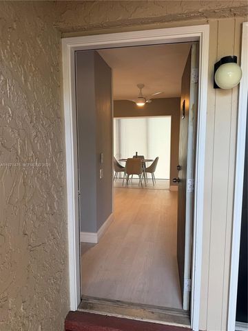 5270 NE 6th Ave E29, Oakland Park, FL 33334