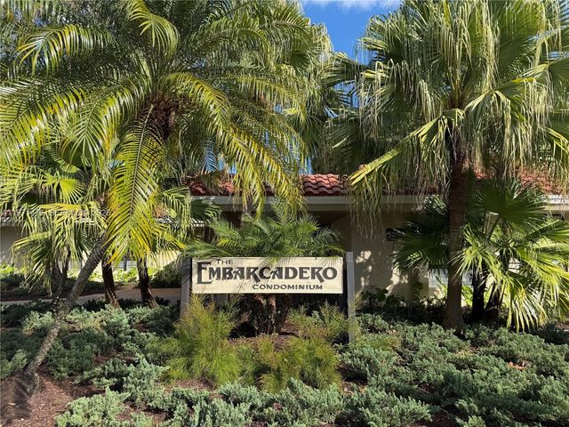 5270 NE 6th Ave E29, Oakland Park, FL 33334