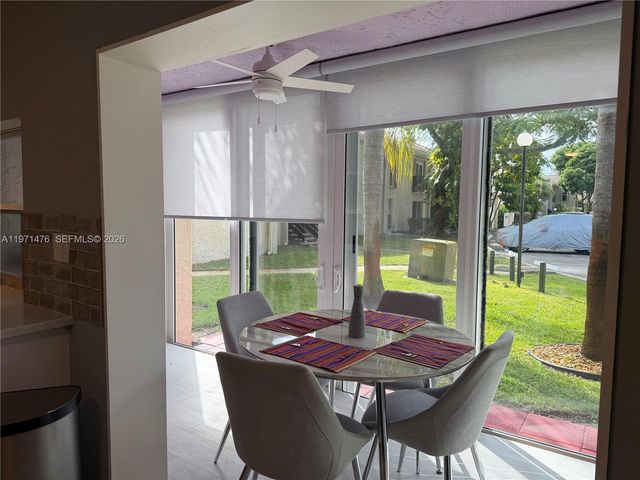 5270 NE 6th Ave E29, Oakland Park, FL 33334