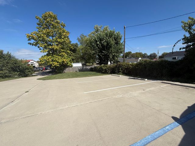 825 E Main Street, Richmond, KY 40475