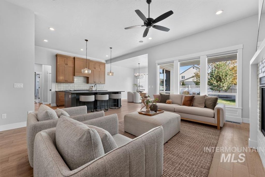 5436 N Exeter Way, Meridian, ID 83646 photo 4