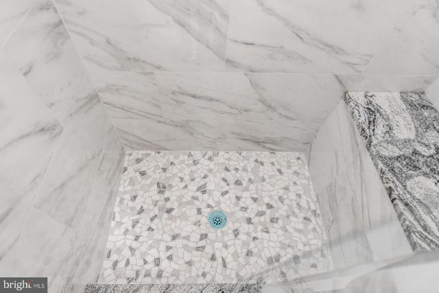 26 SHAMROCK HILL LN, Malvern, PA 19355