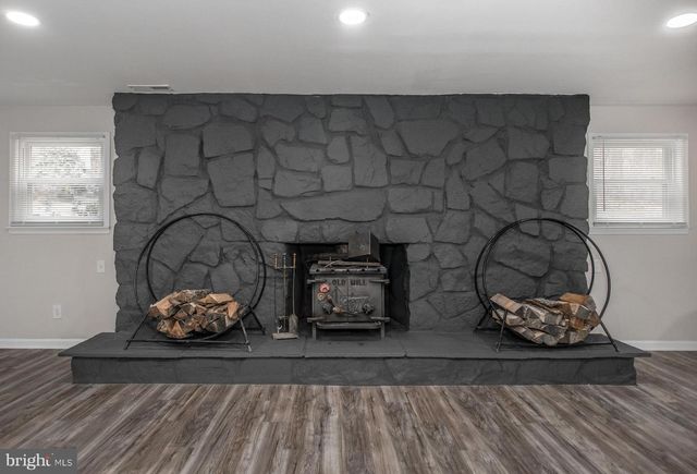 26 SHAMROCK HILL LN, Malvern, PA 19355