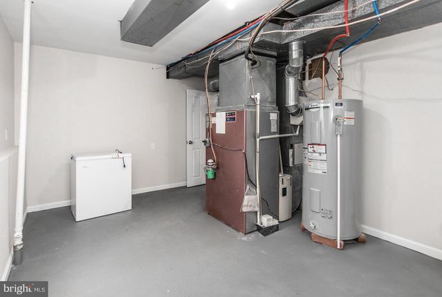 26 SHAMROCK HILL LN, Malvern, PA 19355