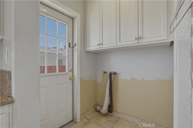 1564 Genevieve, San Bernardino, CA 92405