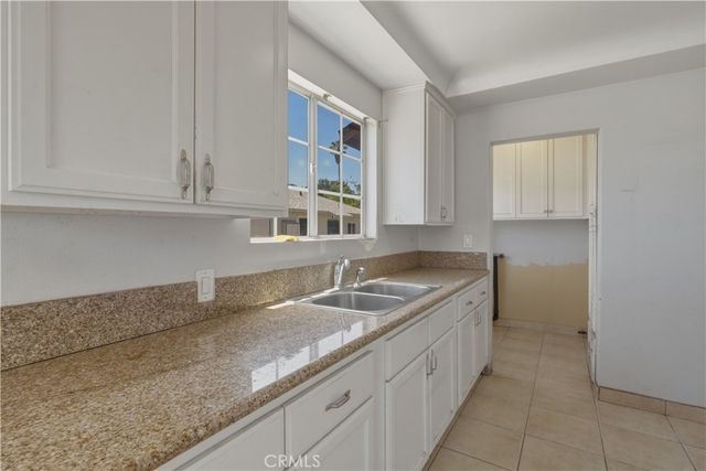 1564 Genevieve, San Bernardino, CA 92405
