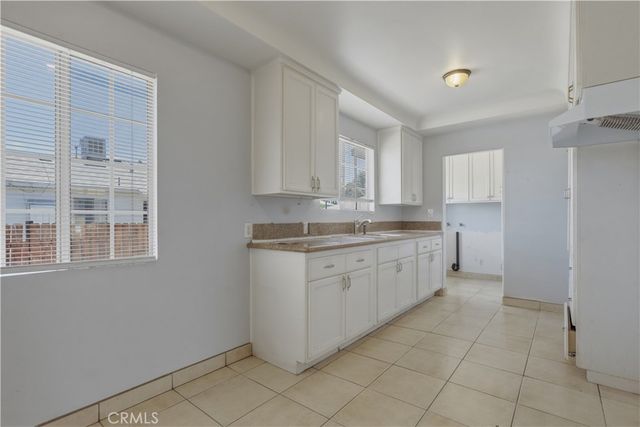 1564 Genevieve, San Bernardino, CA 92405