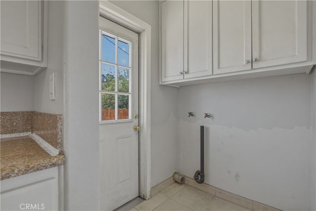 1564 Genevieve, San Bernardino, CA 92405