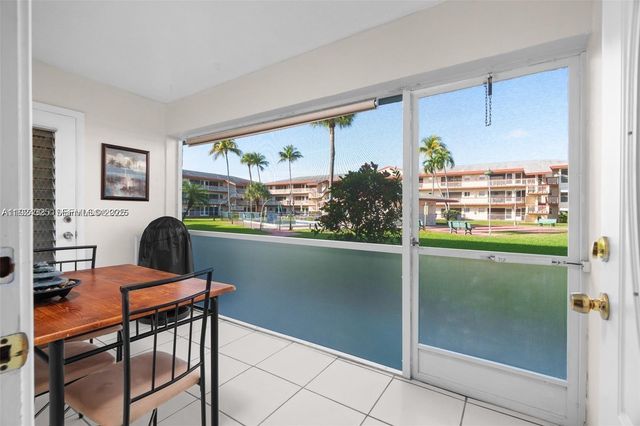 5300 Washington St J115, Hollywood, FL 33021