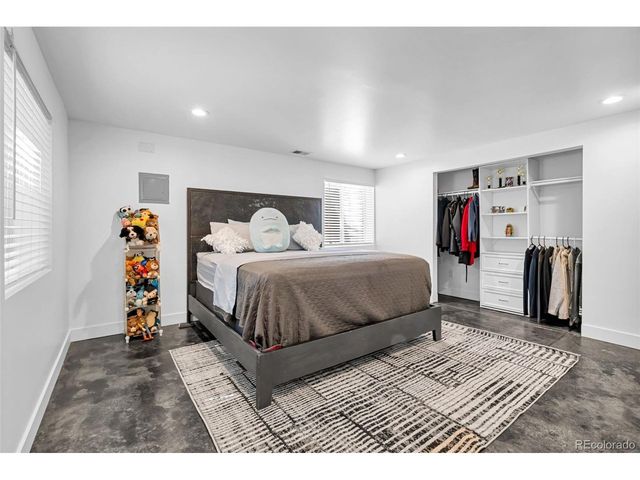 5564 Laredo St, Denver, CO 80239