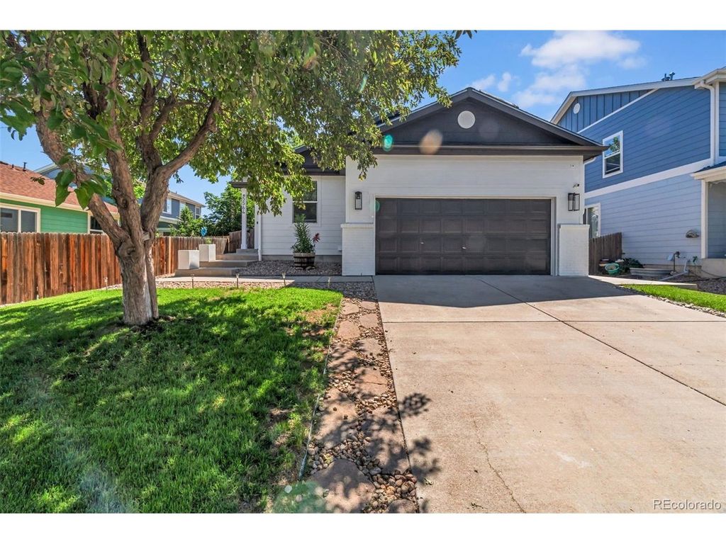 5564 Laredo St, Denver, CO 80239