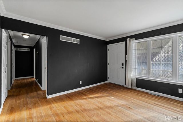 835 N Forest Avenue, Webster Groves, MO 63119