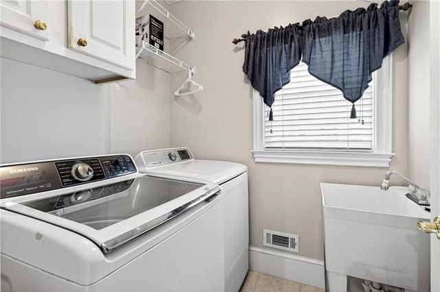 200 Pebble Beach Drive, Fayetteville, GA 30215