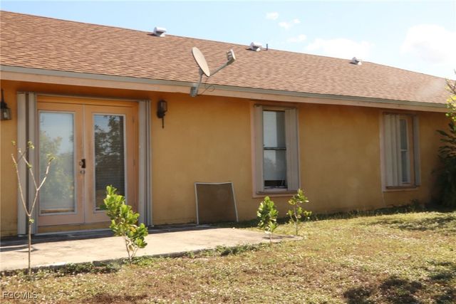 320 Harry AVE S, Lehigh Acres, FL 33973