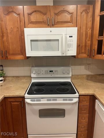 320 Harry AVE S, Lehigh Acres, FL 33973