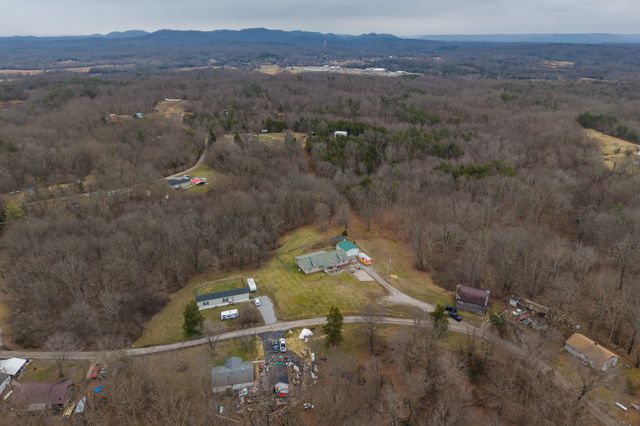 233 Cunningham Lane, Winchester, KY 40391