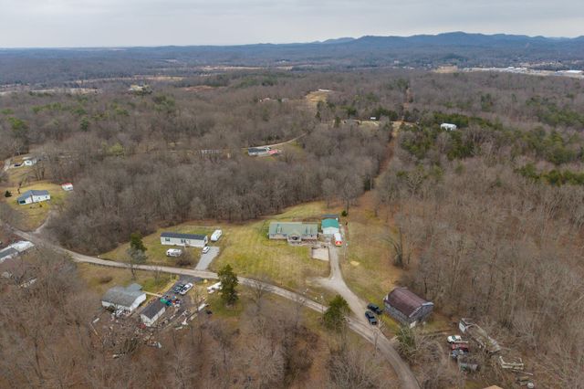 233 Cunningham Lane, Winchester, KY 40391