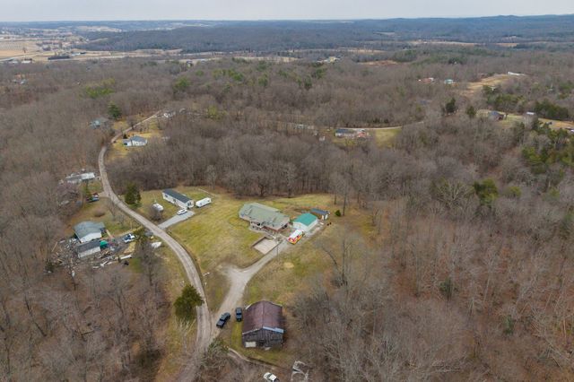 233 Cunningham Lane, Winchester, KY 40391