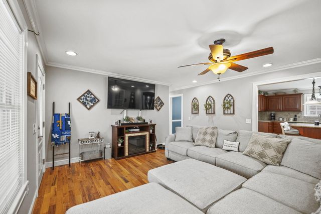 233 Cunningham Lane, Winchester, KY 40391