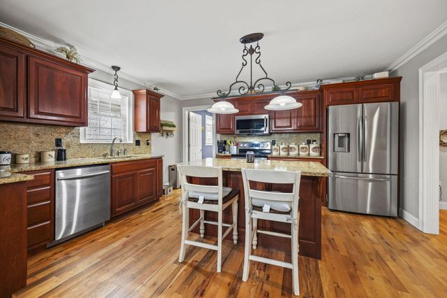 233 Cunningham Lane, Winchester, KY 40391