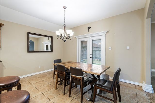 6913 Round Table St, Corpus Christi, TX 78414