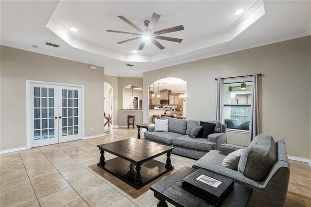 6913 Round Table St, Corpus Christi, TX 78414