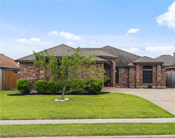 6913 Round Table St, Corpus Christi, TX 78414
