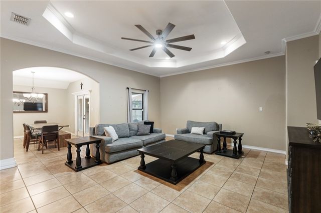 6913 Round Table St, Corpus Christi, TX 78414