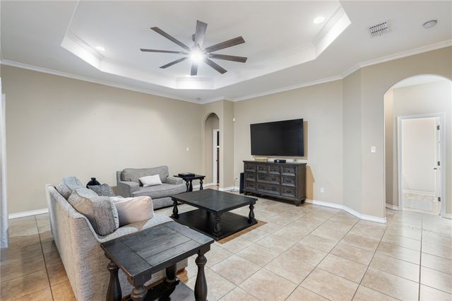 6913 Round Table St, Corpus Christi, TX 78414