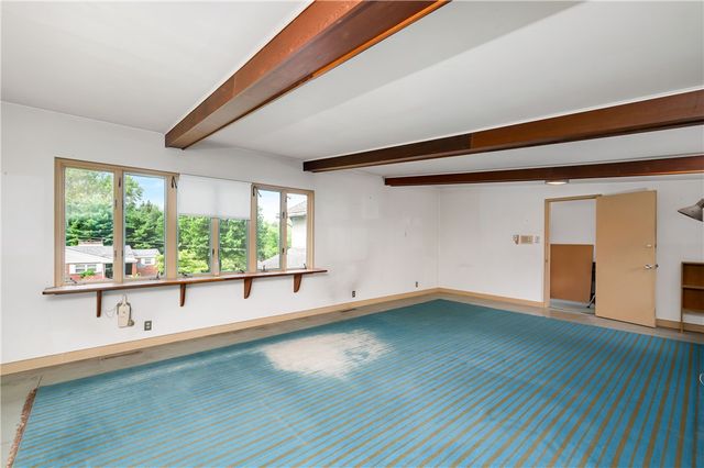 221 Sunset Dr., Wilkins Twp, PA 15235
