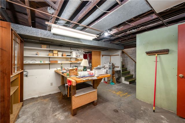 221 Sunset Dr., Wilkins Twp, PA 15235