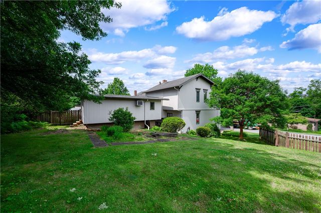 221 Sunset Dr., Wilkins Twp, PA 15235