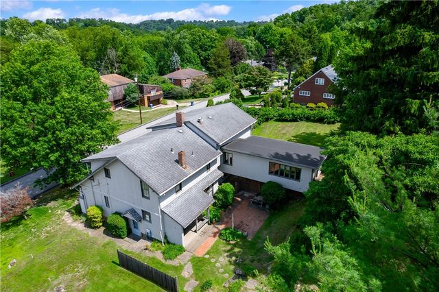 221 Sunset Dr., Wilkins Twp, PA 15235