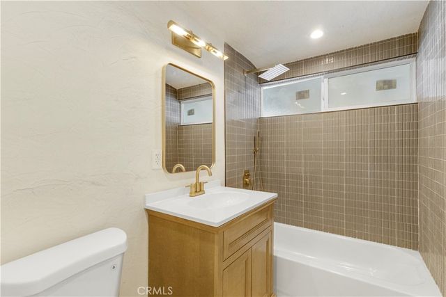 14904 S Ryan Street, Sylmar, CA 91342