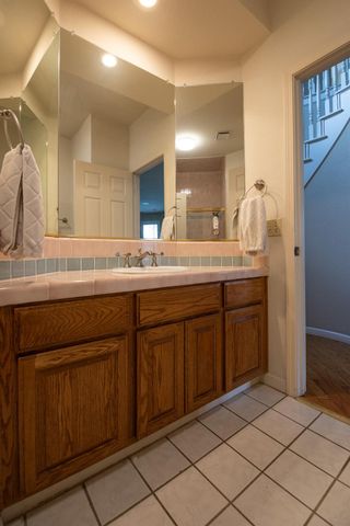 2705 Lake Front Ct, Modesto, CA 95355