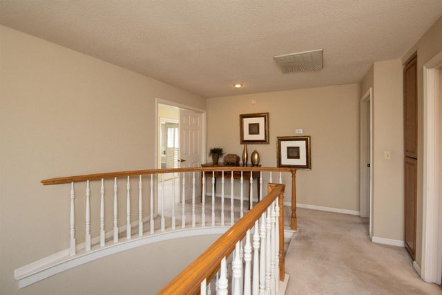 2705 Lake Front Ct, Modesto, CA 95355