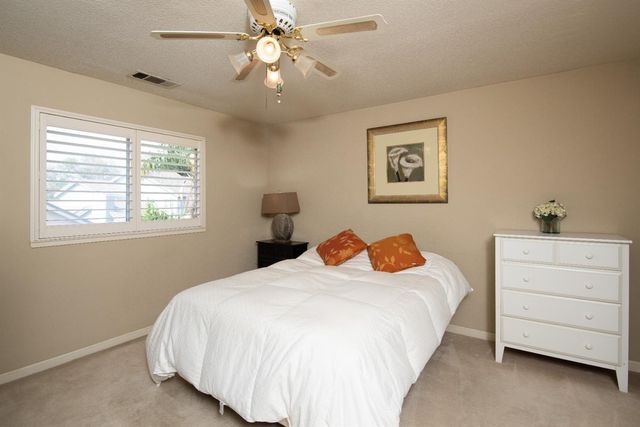 2705 Lake Front Ct, Modesto, CA 95355