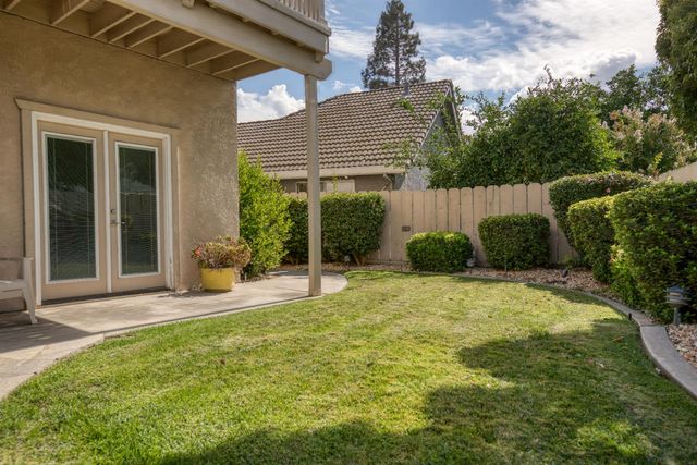 2705 Lake Front Ct, Modesto, CA 95355