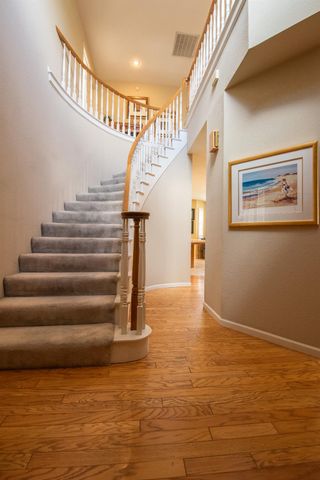 2705 Lake Front Ct, Modesto, CA 95355