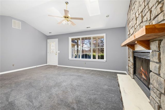 11 Manchester Drive, Bella Vista, AR 72714