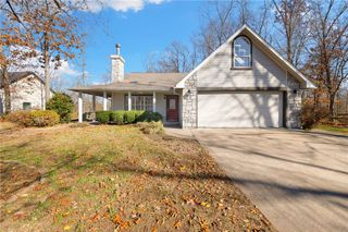 11 Manchester Drive, Bella Vista, AR 72714