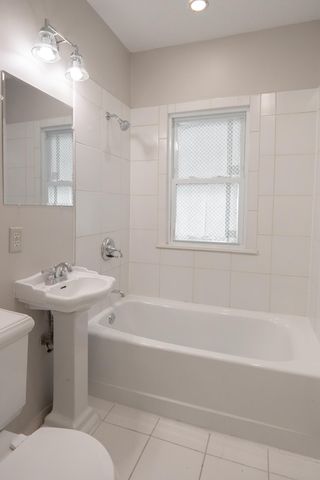 3555 Queen Avenue N, Minneapolis, MN 55412